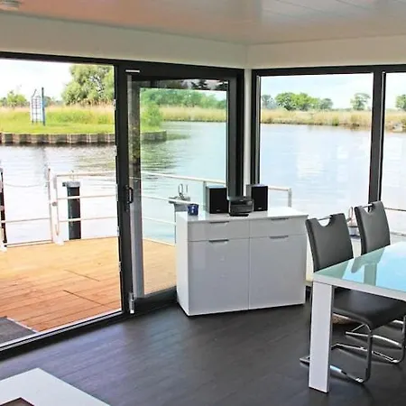 Hausboot In
