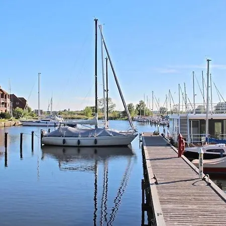 Hausboot In Ботель Иккермюнде